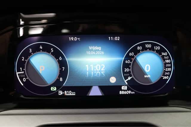 Volkswagen Golf (2023) thumbnail 14