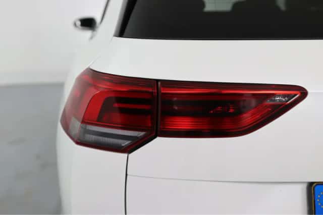 Volkswagen Golf (2023) thumbnail 21