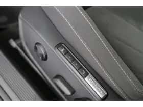 Volkswagen Golf (2023) thumbnail 25