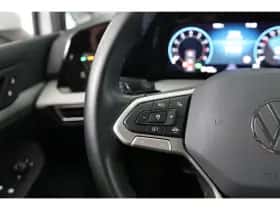 Volkswagen Golf (2023) thumbnail 28