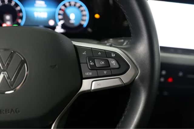 Volkswagen Golf (2023) thumbnail 29