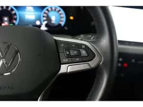 Volkswagen Golf (2023) thumbnail 29