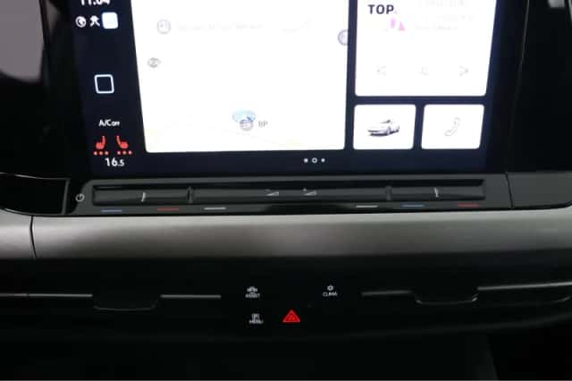 Volkswagen Golf (2023) thumbnail 34
