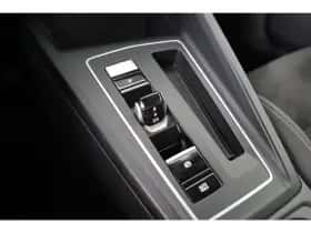Volkswagen Golf (2023) thumbnail 36