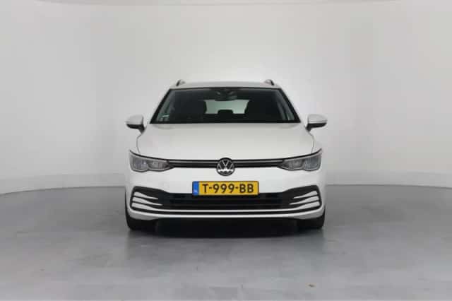 Volkswagen Golf (2023) thumbnail 10