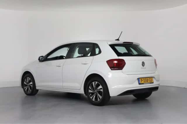 Volkswagen Polo (2021) thumbnail 3