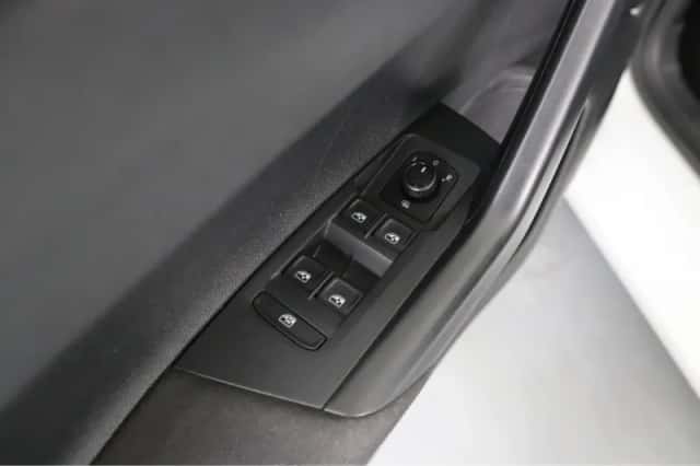 Volkswagen Polo (2021) thumbnail 21