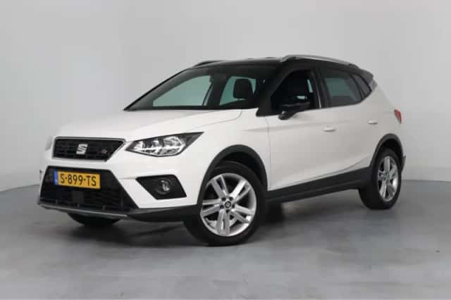 SEAT Arona (2018) thumbnail 1