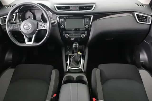 Nissan Qashqai (2020) thumbnail 4