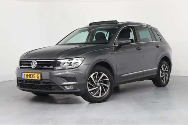 Volkswagen Tiguan (2017) thumbnail 1