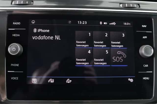 Volkswagen Tiguan (2017) thumbnail 17