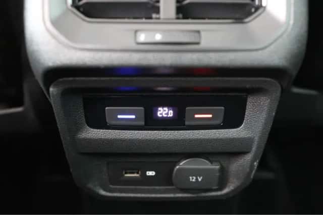 Volkswagen Tiguan (2017) thumbnail 24
