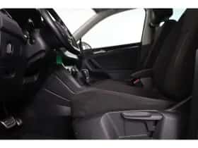 Volkswagen Tiguan (2017) thumbnail 28