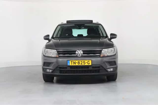 Volkswagen Tiguan (2017) thumbnail 4