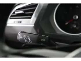 Volkswagen Tiguan (2017) thumbnail 34
