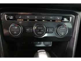 Volkswagen Tiguan (2017) thumbnail 38