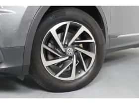 Volkswagen Tiguan (2017) thumbnail 39