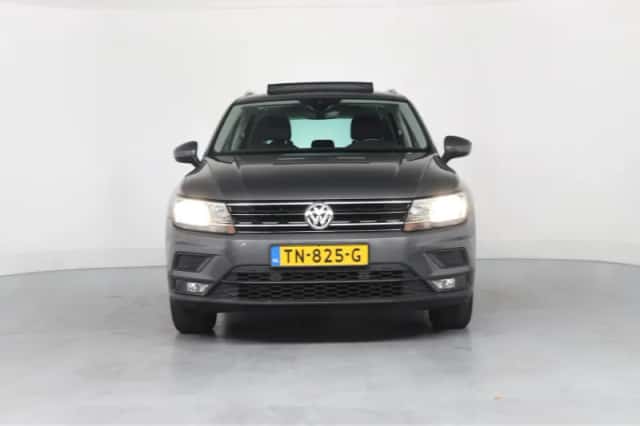 Volkswagen Tiguan (2017) thumbnail 5