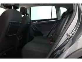 Volkswagen Tiguan (2017) thumbnail 41