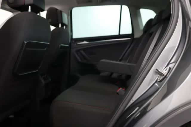 Volkswagen Tiguan (2017) thumbnail 42
