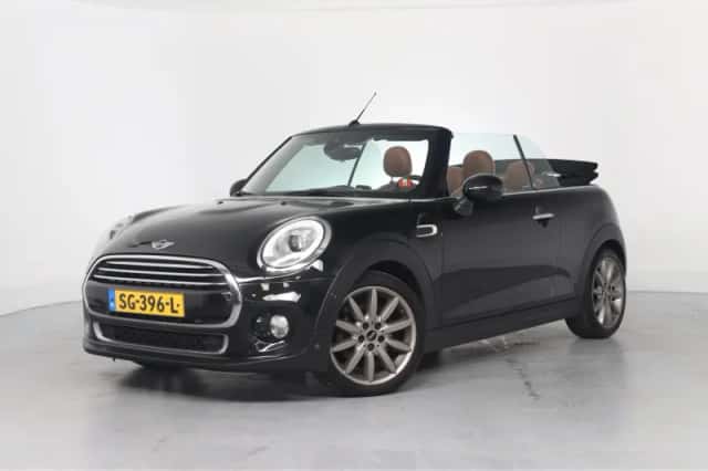 MINI Cabrio (2018) thumbnail 1