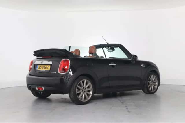 MINI Cabrio (2018) thumbnail 13
