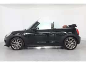 MINI Cabrio (2018) thumbnail 3