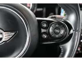 MINI Cabrio (2018) thumbnail 27