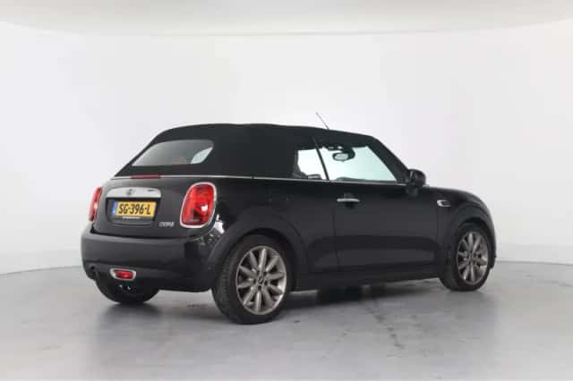 MINI Cabrio (2018) thumbnail 31