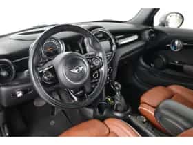 MINI Cabrio (2018) thumbnail 5