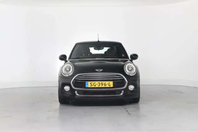 MINI Cabrio (2018) thumbnail 10
