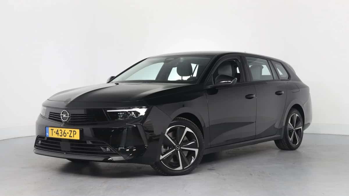 Opel Astra Sports Tourer (2023) — foto 1