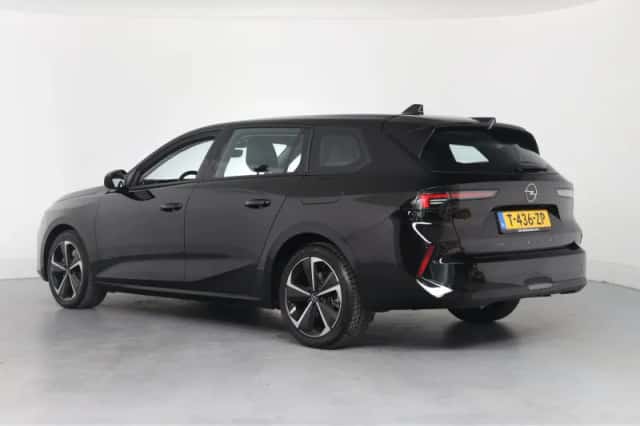 Opel Astra Sports Tourer (2023) thumbnail 3