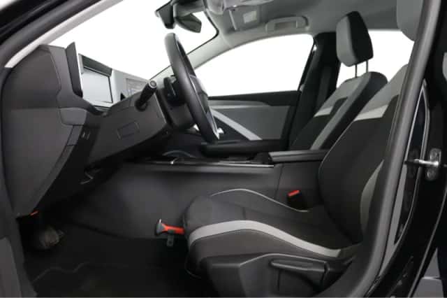 Opel Astra Sports Tourer (2023) thumbnail 21