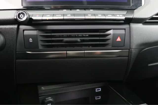 Opel Astra Sports Tourer (2023) thumbnail 38