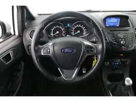 Ford Fiesta (2017) thumbnail 16