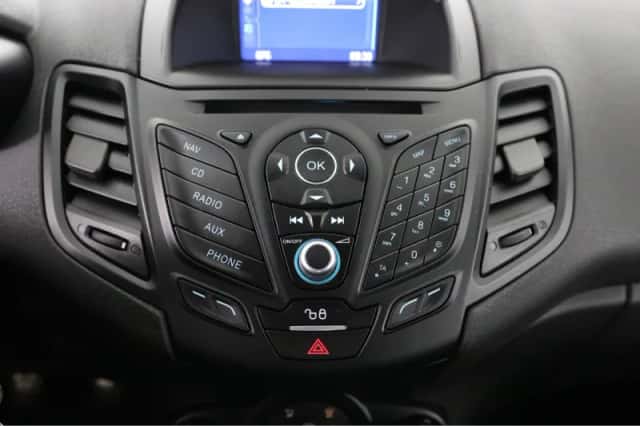 Ford Fiesta (2017) thumbnail 20