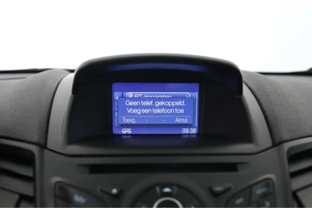 Ford Fiesta (2017) thumbnail 25