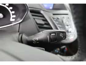 Ford Fiesta (2017) thumbnail 29