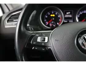 Volkswagen Tiguan (2019) thumbnail 36