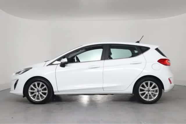 Ford Fiesta (2020) thumbnail 2