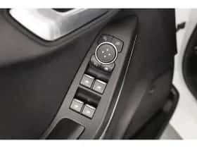 Ford Fiesta (2020) thumbnail 25