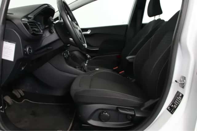 Ford Fiesta (2020) thumbnail 31