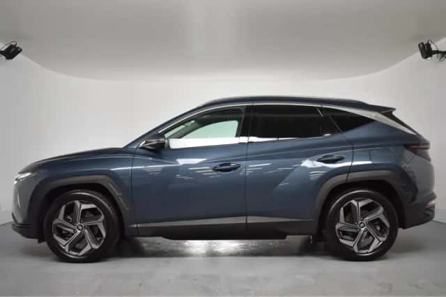 Hyundai Tucson (2022) thumbnail 2