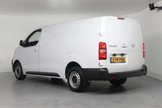 Opel Vivaro (2024) thumbnail 2