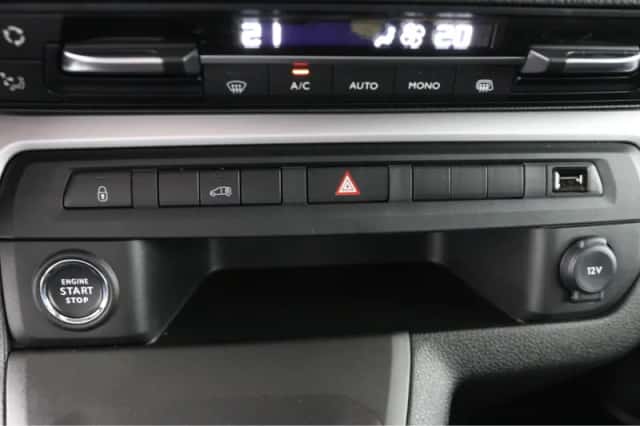 Opel Vivaro (2024) thumbnail 17