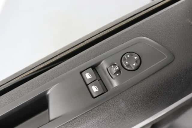 Opel Vivaro (2024) thumbnail 25