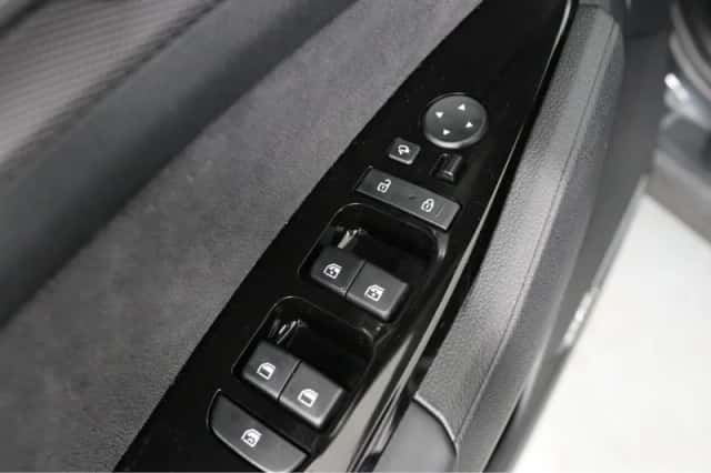Kia Sportage (2023) thumbnail 36