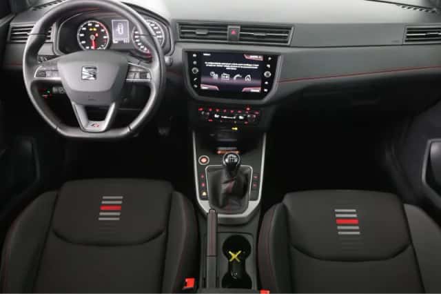SEAT Arona (2019) thumbnail 4