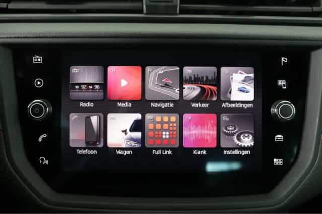 SEAT Arona (2019) thumbnail 10